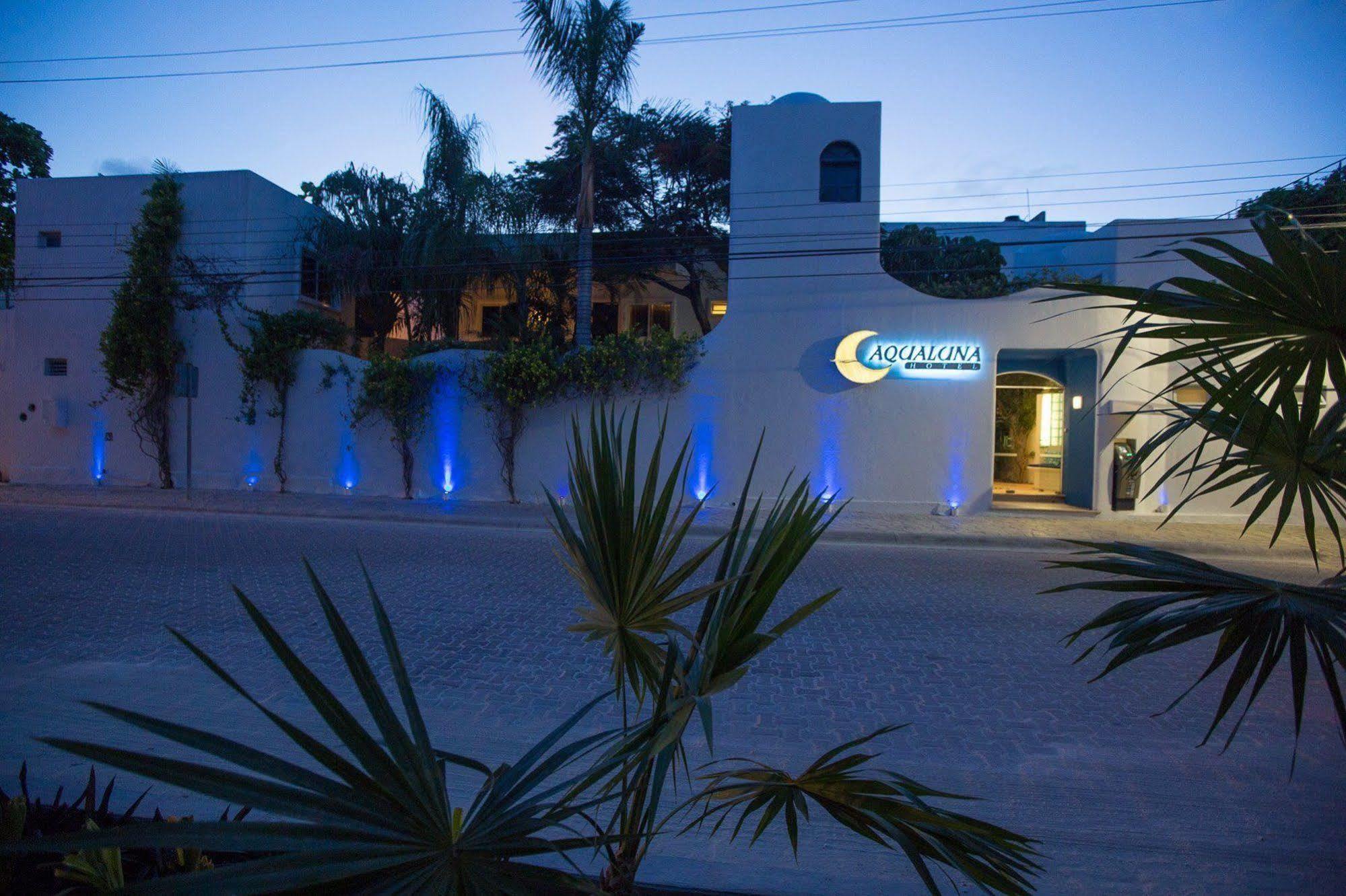 Aqualuna Boutique Hotel By Sunrise (Adults Only) Playa del Carmen Exterior foto